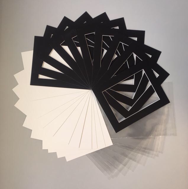 Mount Kits A4 to fit 9”x6” Black 20 Pack